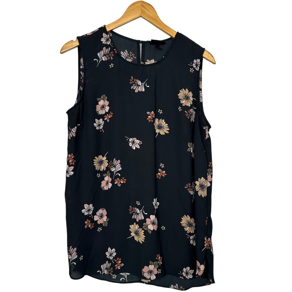 Who What Wear Black Floral Flowy Sleeveless Blouse